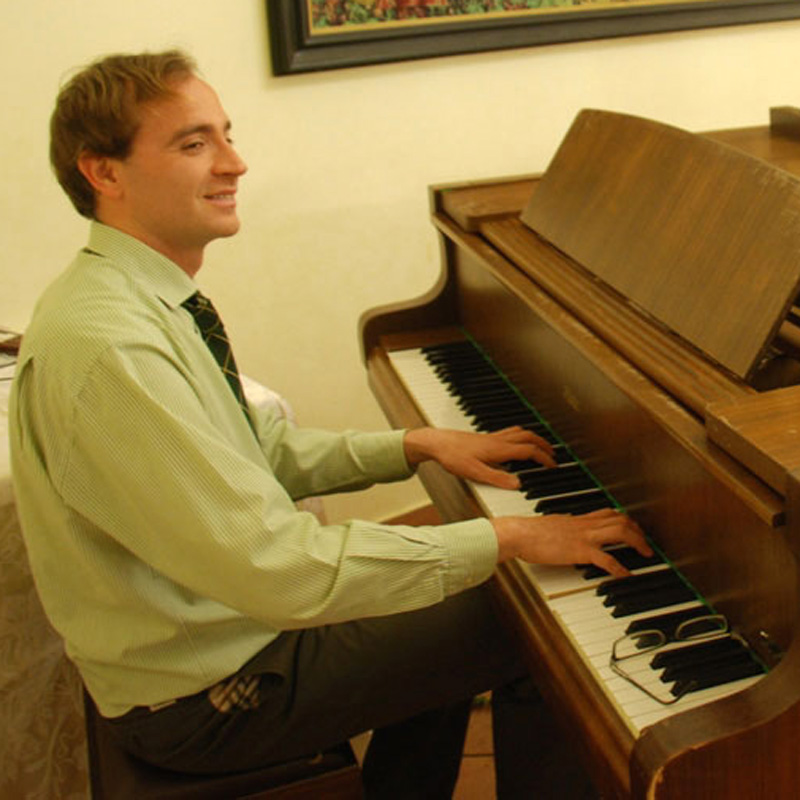 Gabriele Tosi piano teacher in Rome